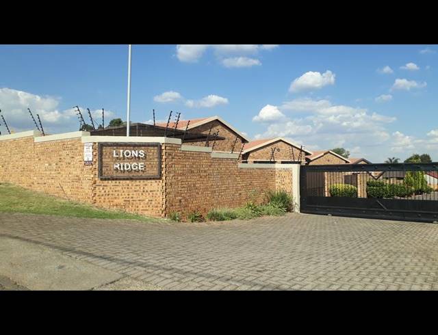 3 BEDROOM HOUSE FOR SALE IN GROBLERPARK EXT